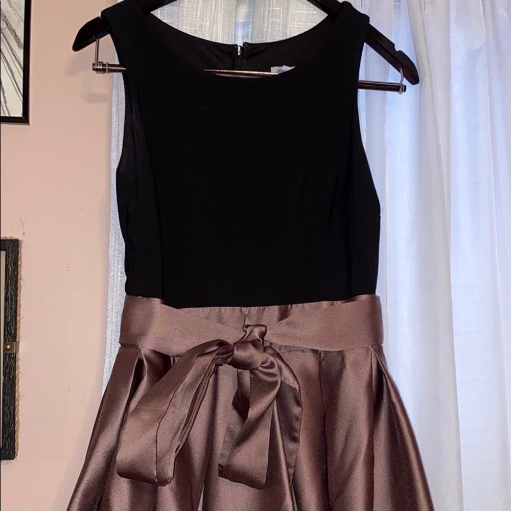 Beautiful High low dress with a taupe skirt